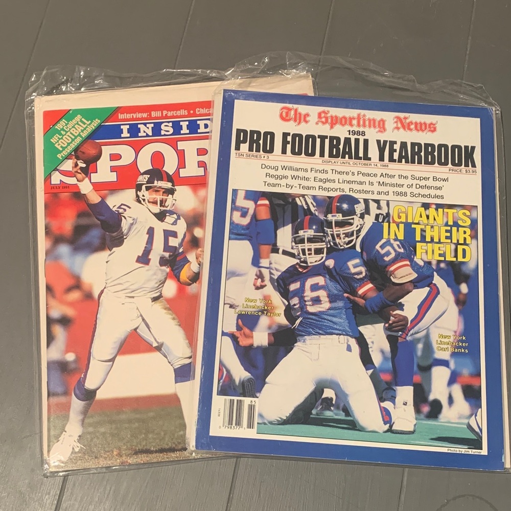 1988 Vintage Pro Football Yearbook and Sports Magazine NY Giants Lawrence Taylor